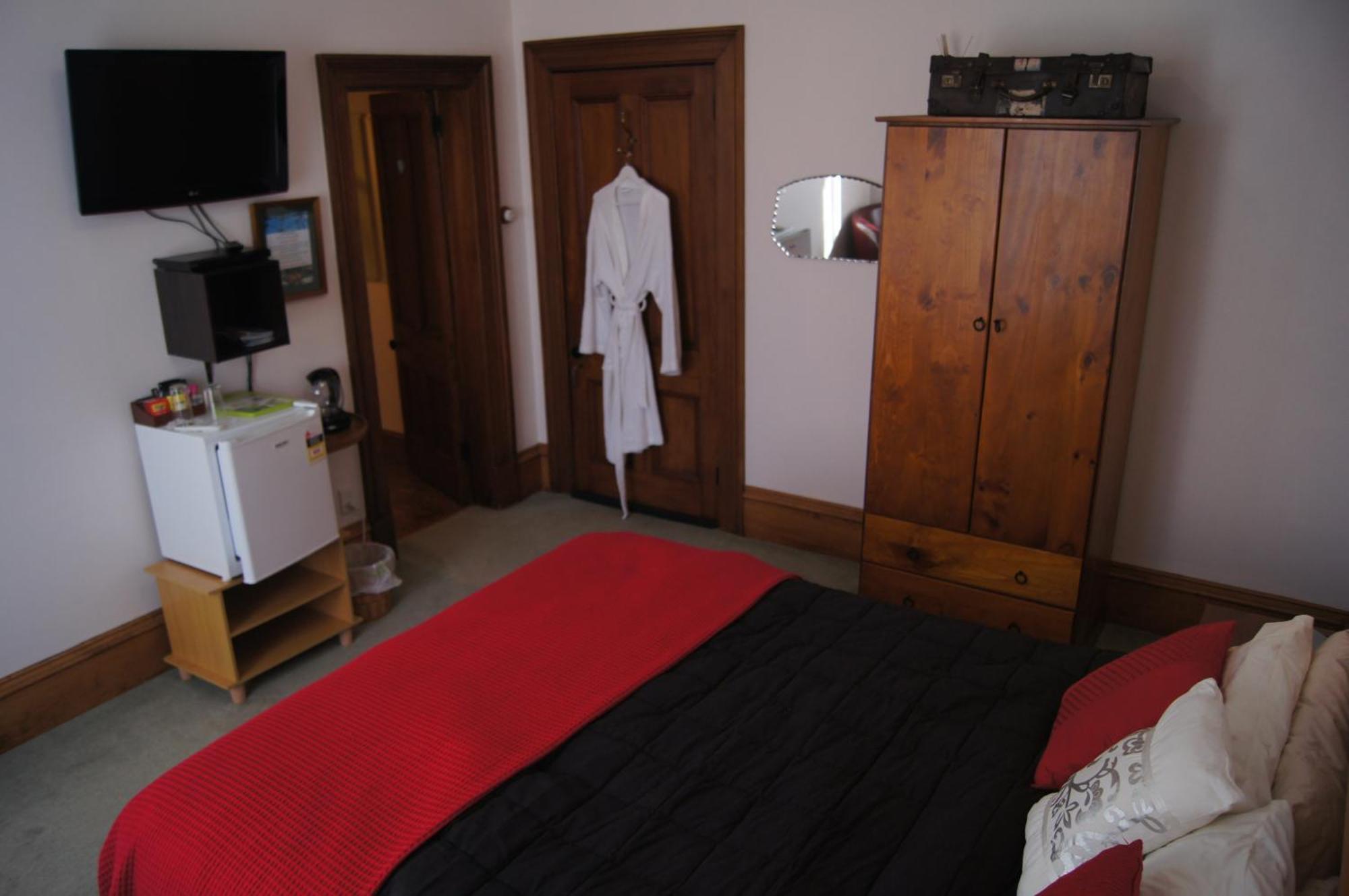 넬슨 콜링우드 매너 비앤비 B&B 객실 사진